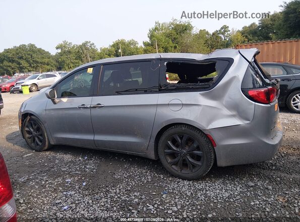 2C4RC1FG2JR358281 2018 CHRYSLER PACIFICA Silver Панорамний вид салону 360°
