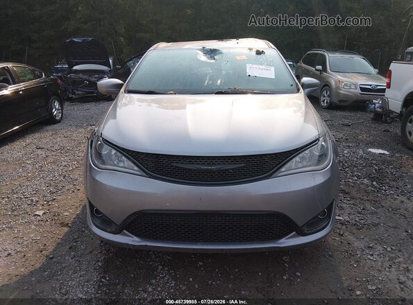 2C4RC1FG2JR358281 2018 CHRYSLER PACIFICA Silver Вид щитка приладів