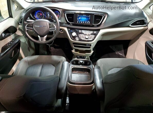 2C4RC1FG2LR158732 2020 CHRYSLER PACIFICA Gray Widok deski rozdzielczej