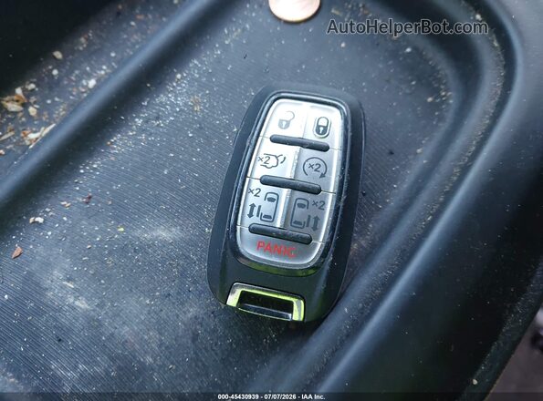 2C4RC1FG3RR130057 2024 CHRYSLER PACIFICA Белый Вид панели приборов