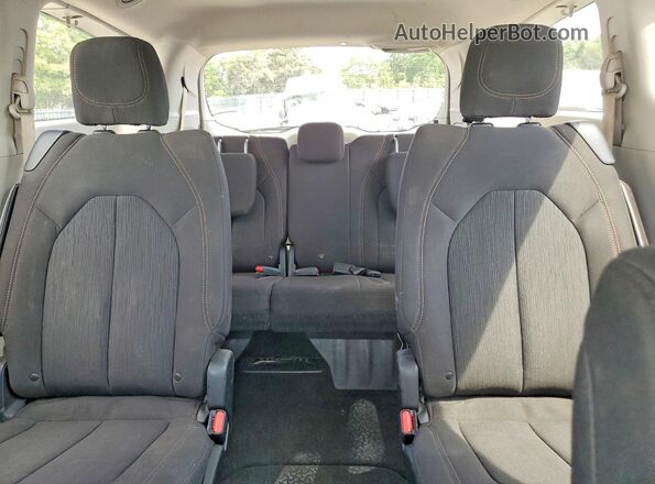 2C4RC1FG4JR125972 2018 CHRYSLER PACIFICA Black Rear seats view