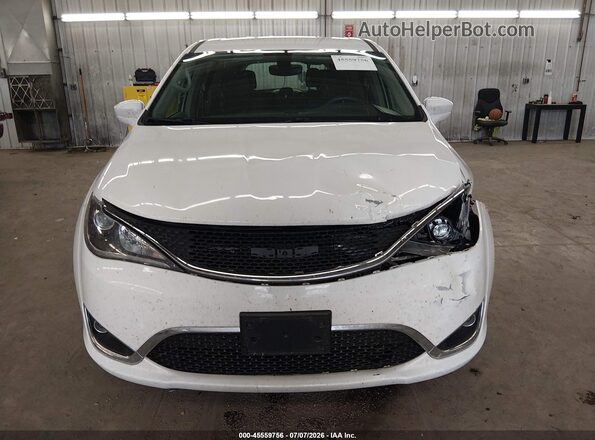 2C4RC1FG4JR278870 2018 CHRYSLER PACIFICA White Widok wnętrza z tyłu