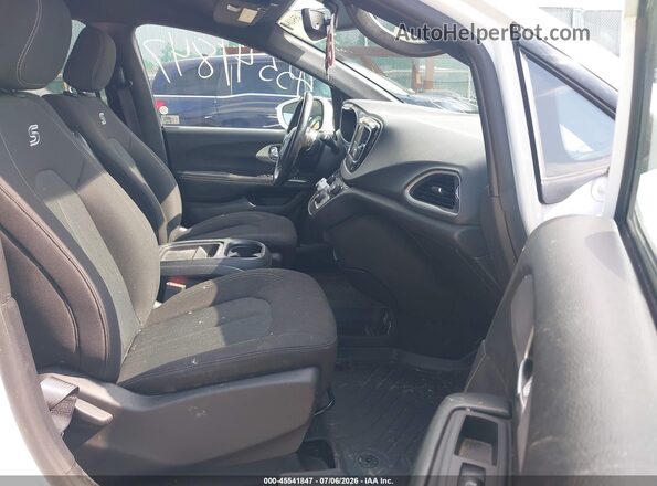 2C4RC1FG4LR278757 2020 CHRYSLER PACIFICA White Vista interior delantera