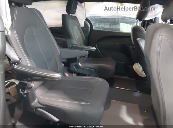 2C4RC1FG4RR180398 2024 CHRYSLER PACIFICA Blue VIN կոդի պիտակի տեսք