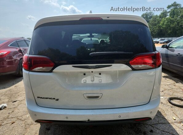 2C4RC1FG5JR235381 2018 CHRYSLER PACIFICA White Rear view