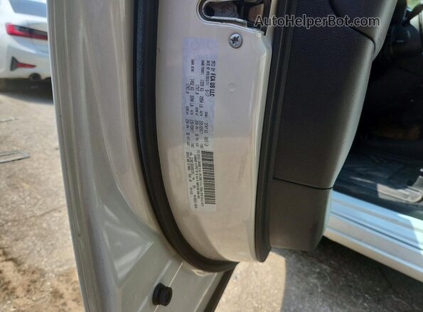 2C4RC1FG5JR235381 2018 CHRYSLER PACIFICA White Engine compartment view