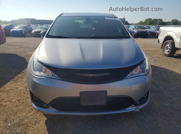 2C4RC1FG5JR272883 2018 CHRYSLER PACIFICA Silver Front view