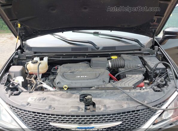 2C4RC1FG7KR516177 2019 CHRYSLER PACIFICA Black Rear view