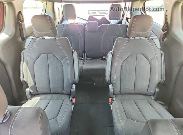 2C4RC1FG7KR638621 2019 CHRYSLER PACIFICA Maroon Rear seats view