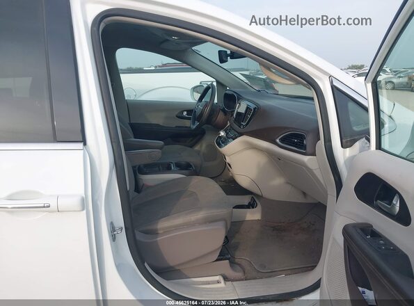 2C4RC1FG8LR143331 2020 CHRYSLER PACIFICA White Vista interior delantera
