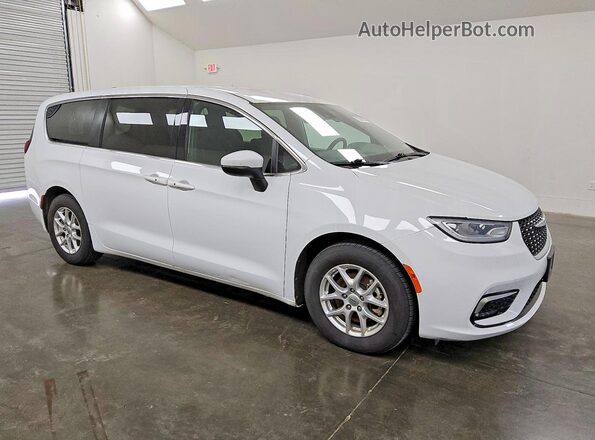 2C4RC1FG9PR556610 2023 CHRYSLER PACIFICA White Front right
