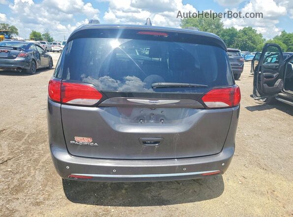 2C4RC1FGXKR561825 2019 CHRYSLER PACIFICA Gray Rear view