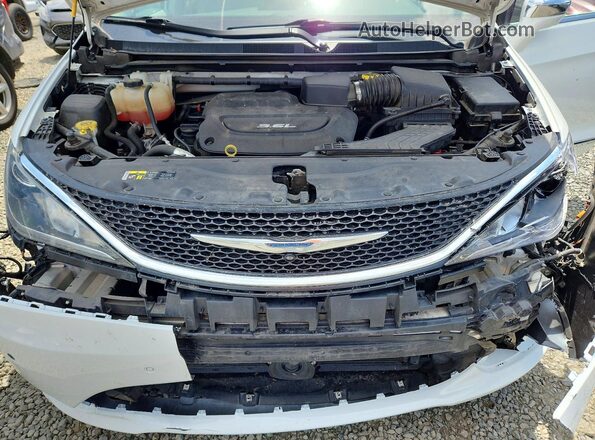 2C4RC1GG0HR505271 2017 CHRYSLER PACIFICA White Вид підкапотного простору