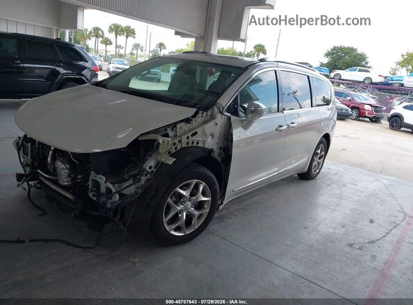 2C4RC1GG0HR592539 2017 CHRYSLER PACIFICA Cream Front left