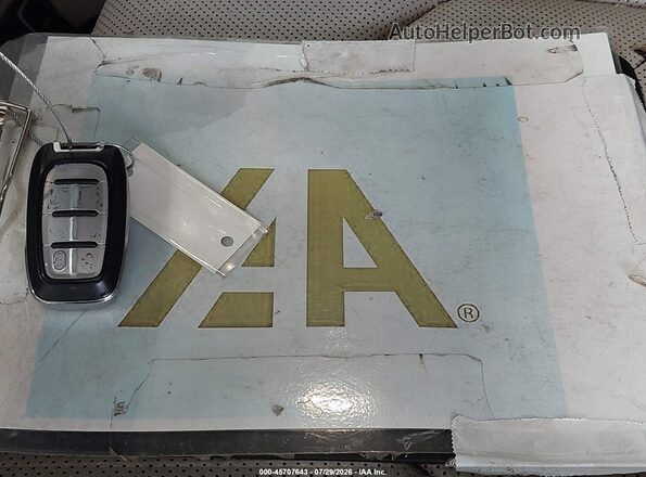 2C4RC1GG0HR592539 2017 CHRYSLER PACIFICA Cream Dashboard view