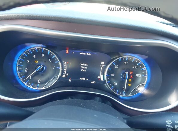 2C4RC1GG0HR633400 2017 CHRYSLER PACIFICA Burgundy Vista de los asientos traseros