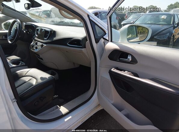 2C4RC1GG0JR314519 2018 CHRYSLER PACIFICA White წინა სალონის ხედი