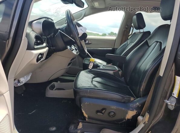 2C4RC1GG0KR587705 2019 CHRYSLER PACIFICA Угольный Вид салона спереди