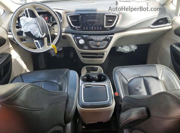 2C4RC1GG0KR587705 2019 CHRYSLER PACIFICA Угольный Вид панели приборов