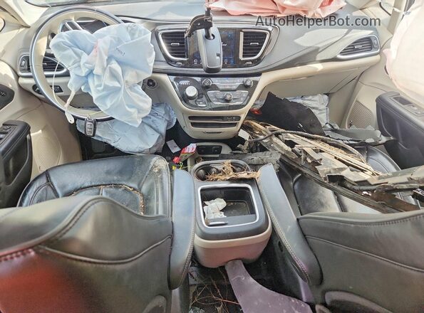 2C4RC1GG0KR705686 2019 CHRYSLER PACIFICA Black Widok deski rozdzielczej