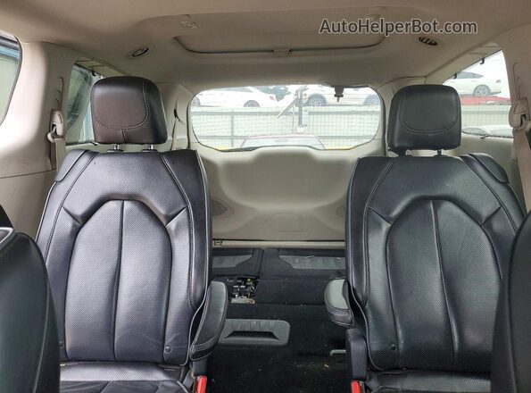 2C4RC1GG0LR115067 2020 CHRYSLER PACIFICA Silver Vista de los asientos traseros
