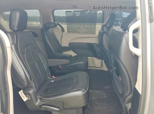 2C4RC1GG1JR268960 2018 CHRYSLER PACIFICA Gray უკანა სალონის ხედი