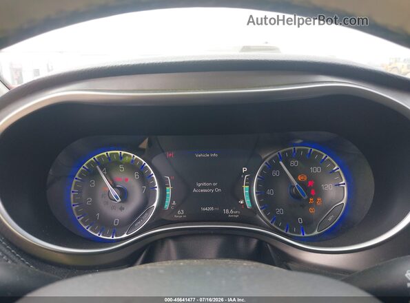 2C4RC1GG1JR269073 2018 CHRYSLER PACIFICA Red Հետևի նստատեղերի տեսք