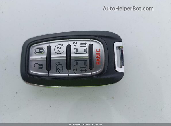2C4RC1GG1PR524409 2023 CHRYSLER PACIFICA Белый Вид панели приборов