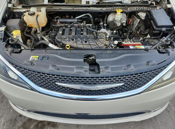 2C4RC1GG2HR545481 2017 CHRYSLER PACIFICA Cream Engine compartment view