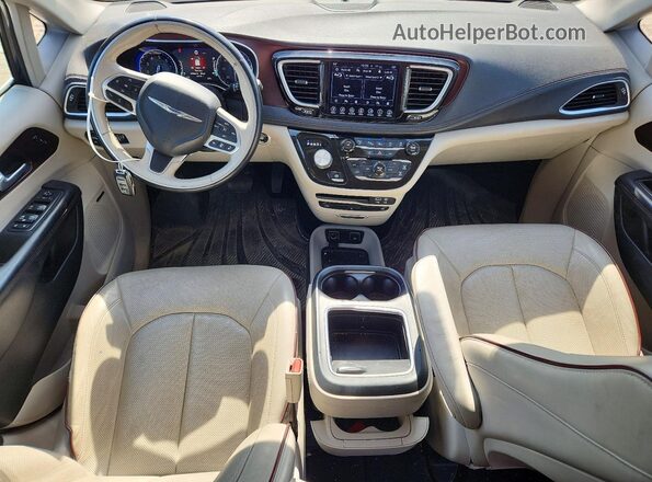 2C4RC1GG2HR720750 2017 CHRYSLER PACIFICA Синий Вид панели приборов