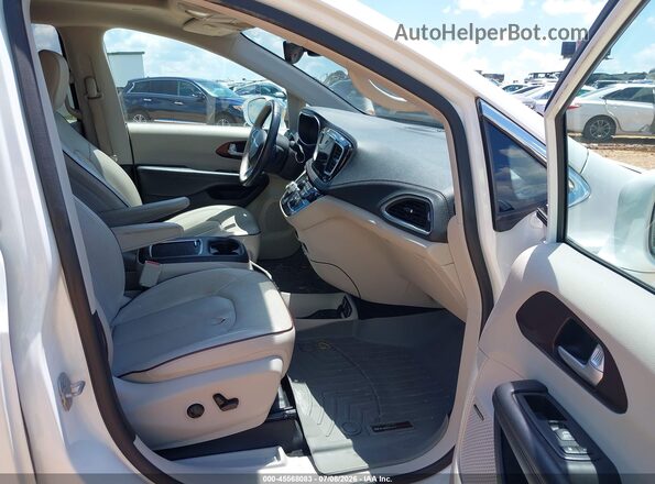 2C4RC1GG2JR331399 2018 CHRYSLER PACIFICA White Սալոնի դիմացի տեսք