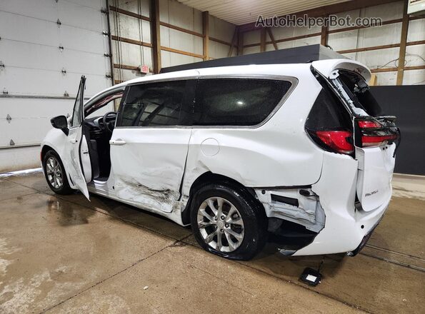 2C4RC1GG2TR205899 2026 CHRYSLER PACIFICA White 