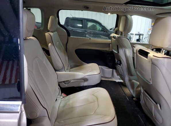 2C4RC1GG3HR565089 2017 CHRYSLER PACIFICA Gold Rear interior view