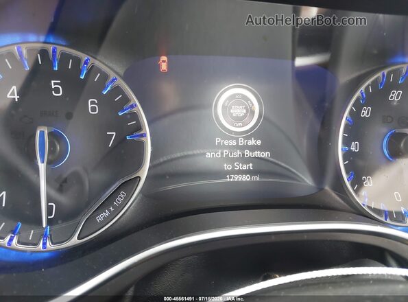 2C4RC1GG3JR193100 2018 CHRYSLER PACIFICA Beige Widok tylnych siedzeń