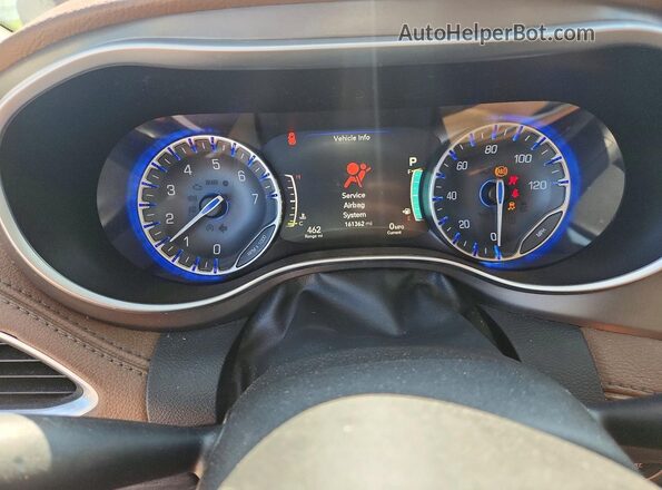 2C4RC1GG3JR321741 2018 CHRYSLER PACIFICA Maroon Սարքավորումների վահանակի տեսք