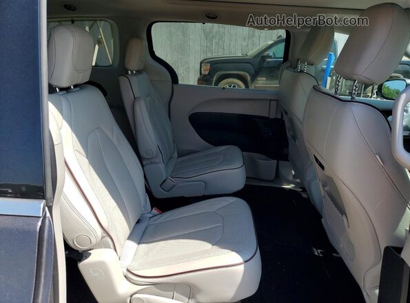 2C4RC1GG3LR117234 2020 CHRYSLER PACIFICA Gray Rear interior view