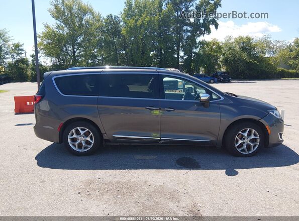 2C4RC1GG3LR278585 2020 CHRYSLER PACIFICA Gray უკანა სალონის ხედი