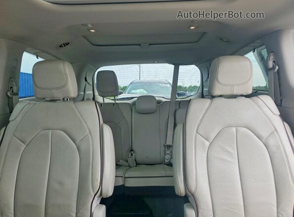 2C4RC1GG4HR751871 2017 CHRYSLER PACIFICA White Rear seats view