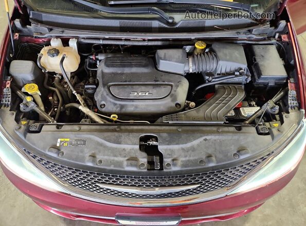 2C4RC1GG4JR186706 2018 CHRYSLER PACIFICA Red Widok komory silnika