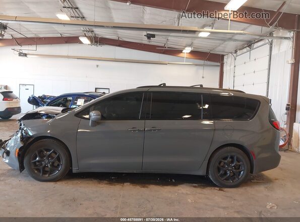 2C4RC1GG4LR250116 2020 CHRYSLER PACIFICA Gray 360 interior view