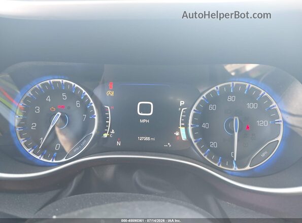 2C4RC1GG5JR139085 2018 CHRYSLER PACIFICA White Հետևի նստատեղերի տեսք