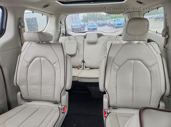 2C4RC1GG5KR594147 2019 CHRYSLER PACIFICA White Rear seats view