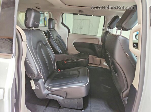 2C4RC1GG5PR632855 2023 CHRYSLER PACIFICA White Rear interior view