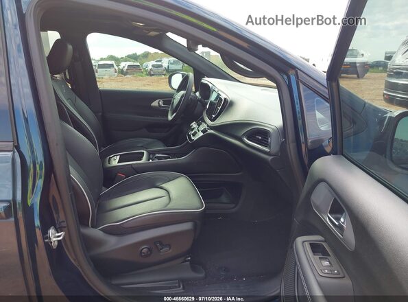 2C4RC1GG5SR573556 2025 CHRYSLER PACIFICA Dark Blue Вид салона спереди
