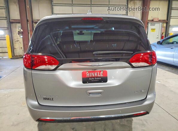 2C4RC1GG6JR130878 2018 CHRYSLER PACIFICA Silver Հետևի տեսք