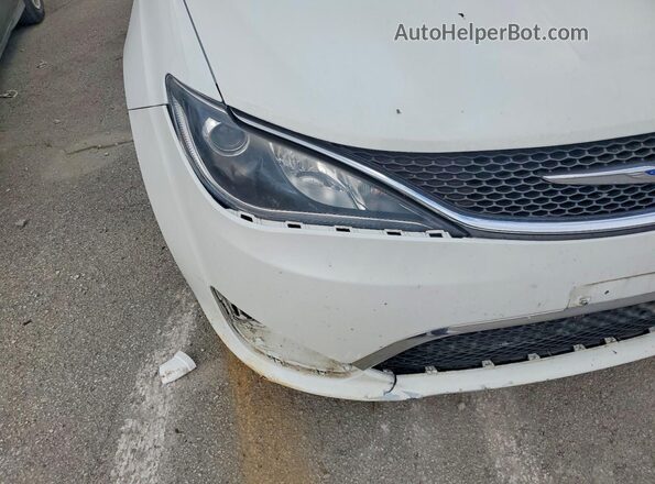 2C4RC1GG6JR314279 2018 CHRYSLER PACIFICA White Widok zestawu wskaźników