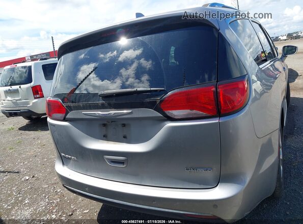 2C4RC1GG7JR320320 2018 CHRYSLER PACIFICA Gray 