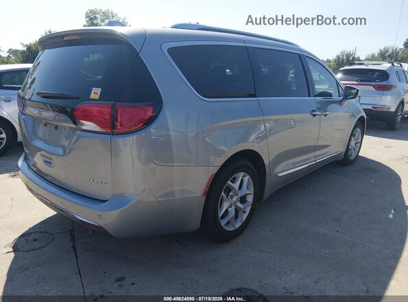 2C4RC1GG7KR731816 2019 CHRYSLER PACIFICA Silver Задня права чверть