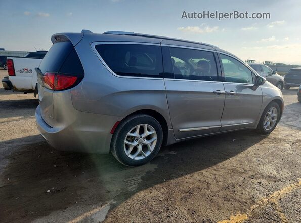 2C4RC1GG7LR280713 2020 CHRYSLER PACIFICA Серебряный Задняя правая четверть