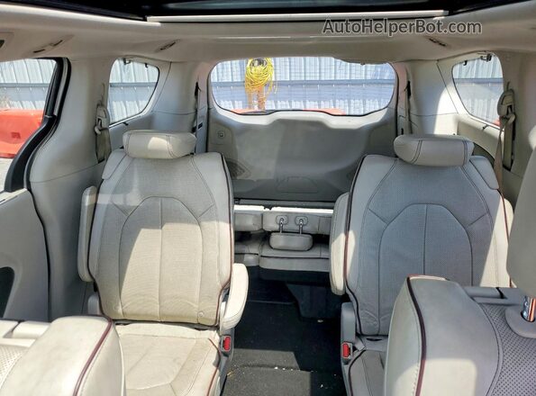 2C4RC1GG8HR762873 2017 CHRYSLER PACIFICA Silver Rear seats view